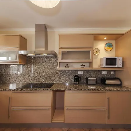 D07 - Torraltinha In * Λάγος