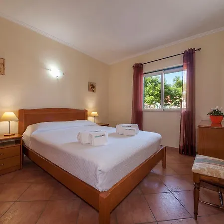 D07 - Torraltinha In Vila Lagos